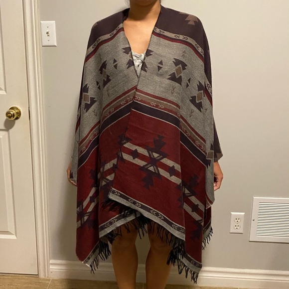 Poncho Scarf - Picture 1 of 1